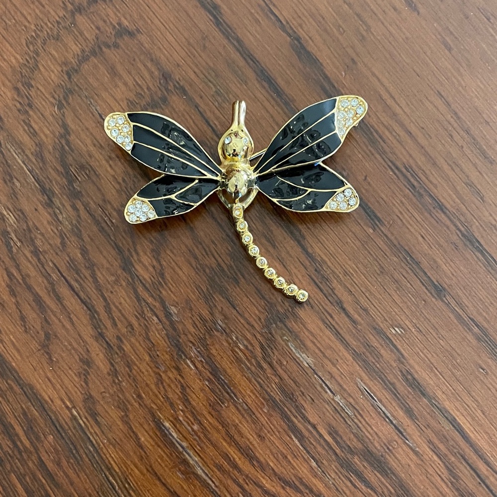 Elegant Dragonfly Brooch with Black and Gold Accents